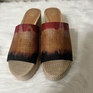 Vince Camuto Gadden Gypsy Stripe Burlap Women Sandal Size 10M. Brand new.